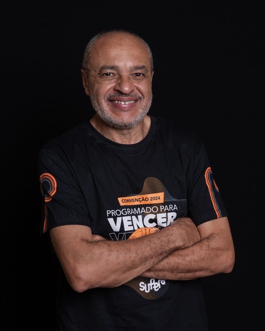 Luis Moraes, Supera
