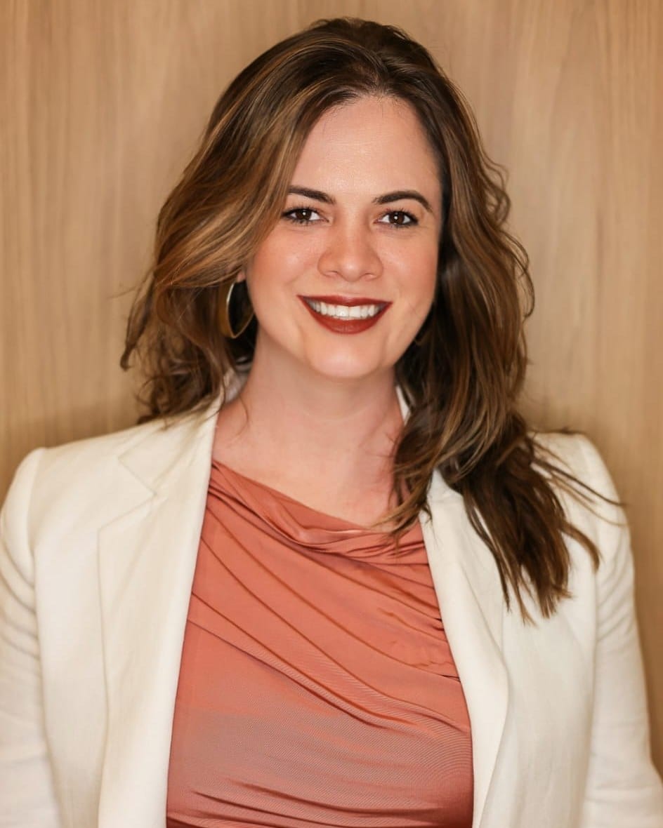 Marilia Saveri, Praxis Business